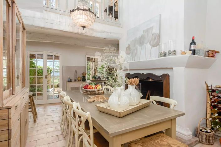 Image No.5-5 Bed House for sale