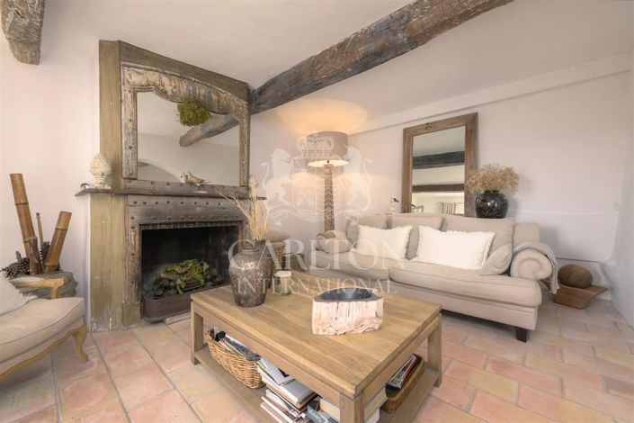 Image No.9-5 Bed House for sale