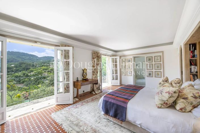 Image No.14-9 Bed House for sale