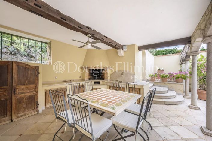 Image No.16-9 Bed House for sale