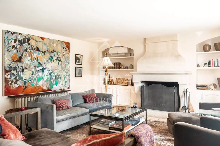 Image No.10-4 Bed House for sale