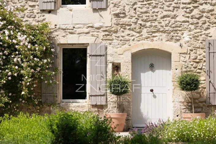 Image No.6-4 Bed House for sale
