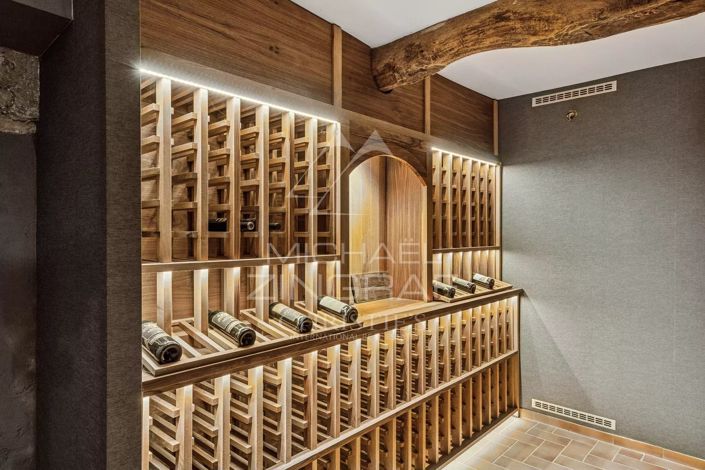 Image No.7-6 Bed House for sale