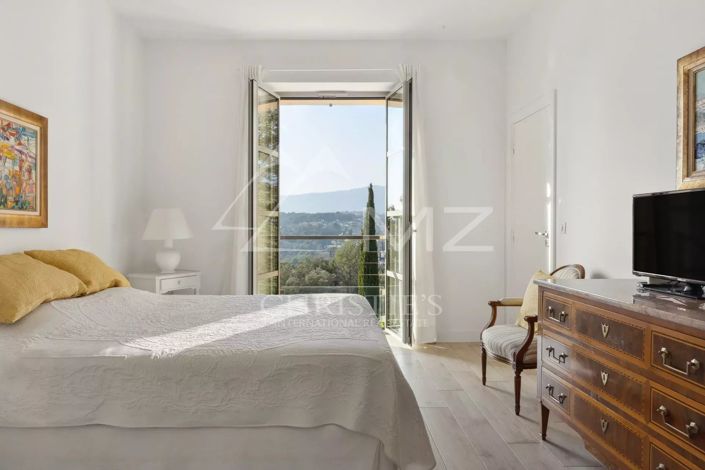 Image No.10-7 Bed House for sale