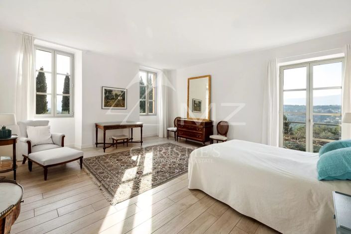 Image No.6-7 Bed House for sale