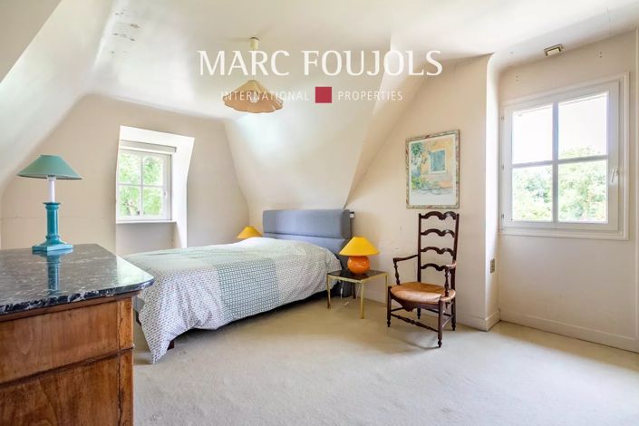 Image No.12-5 Bed House for sale