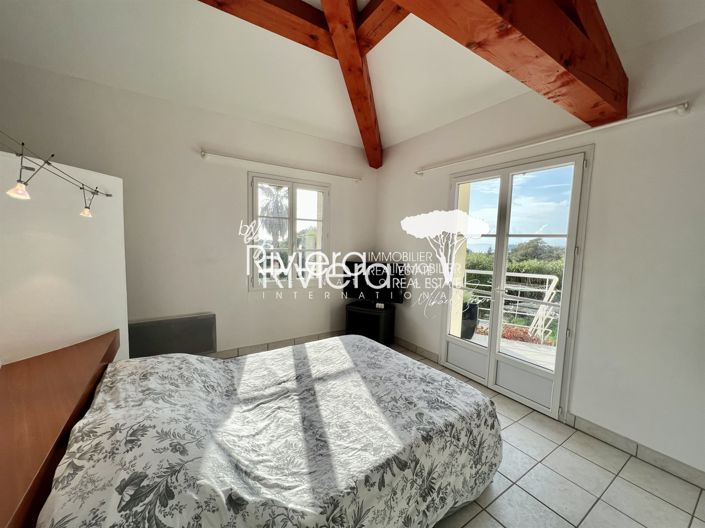 Image No.22-5 Bed House for sale