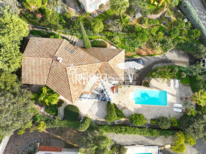 Image No.6-5 Bed House for sale