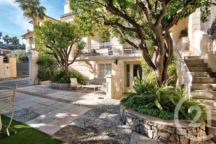 Image No.22-4 Bed House for sale