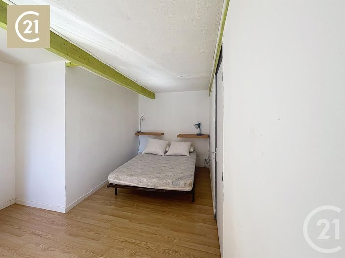 Image No.17-5 Bed House for sale