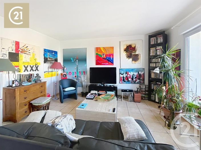 Image No.3-5 Bed House for sale