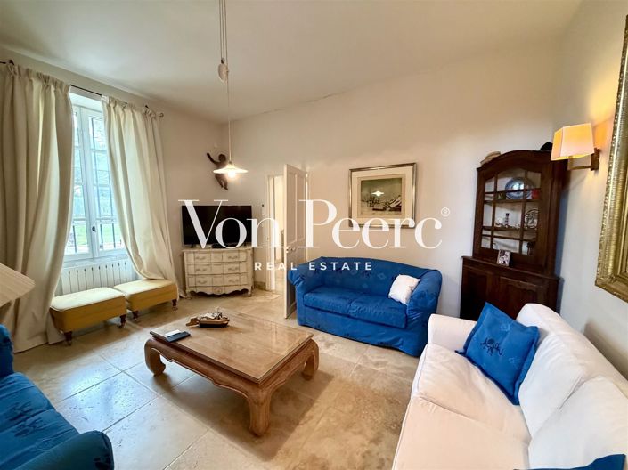 Image No.12-5 Bed House for sale