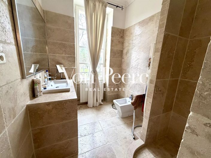 Image No.7-5 Bed House for sale