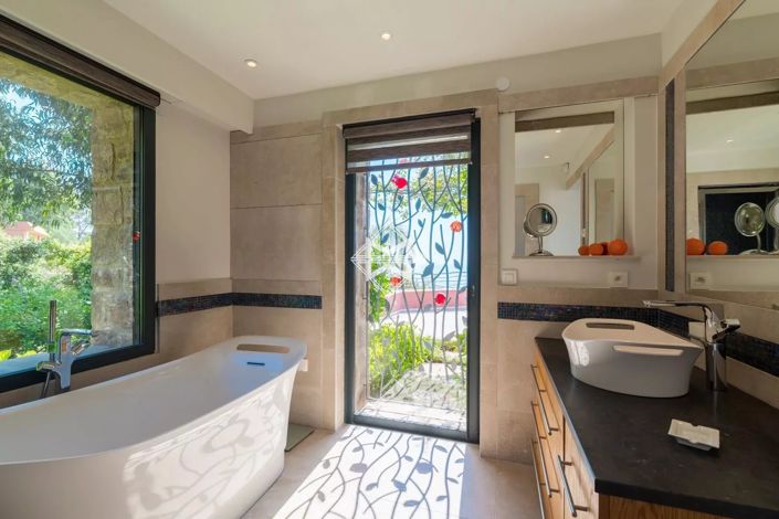 Image No.11-Maison de 5 chambres à vendre à Théoule-sur-Mer