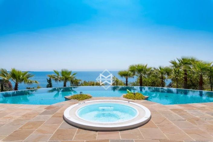 Image No.4-Maison de 5 chambres à vendre à Théoule-sur-Mer