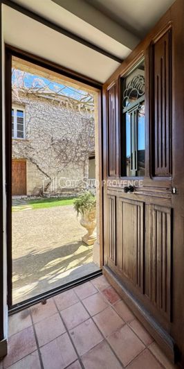 Image No.12-6 Bed House for sale