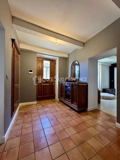 Image No.13-6 Bed House for sale