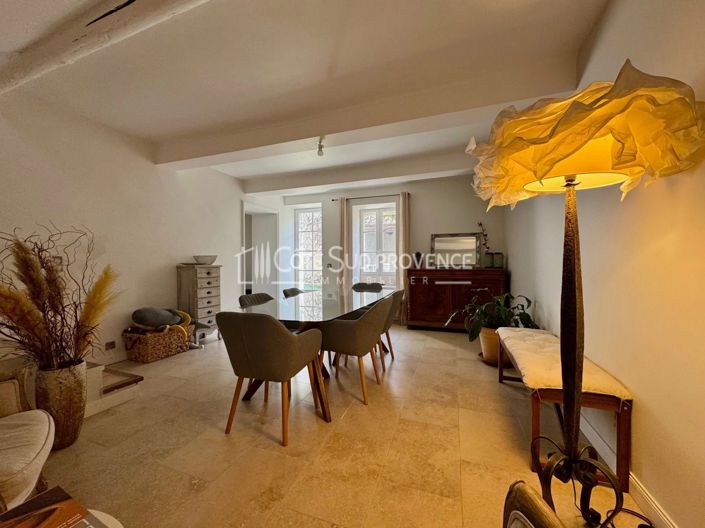 Image No.19-6 Bed House for sale