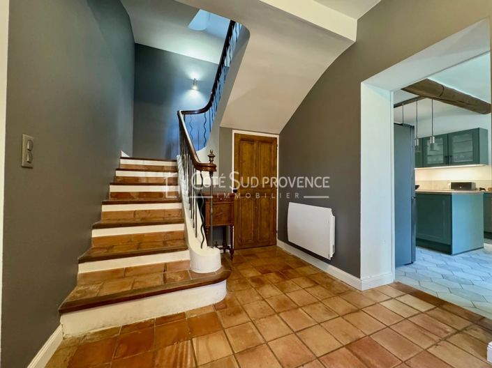 Image No.21-6 Bed House for sale