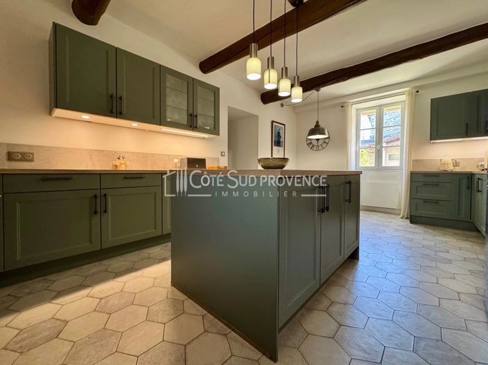 Image No.23-6 Bed House for sale