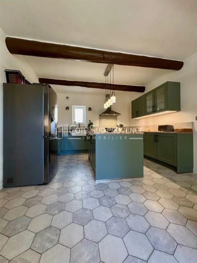 Image No.25-6 Bed House for sale