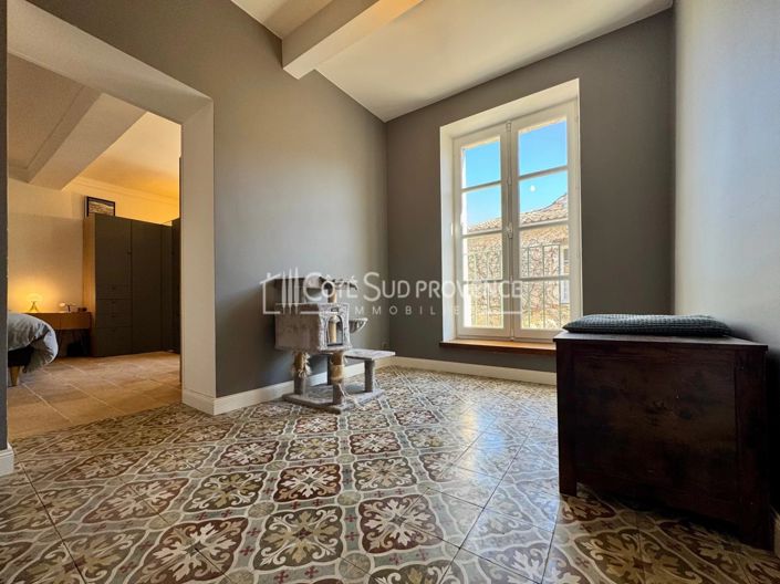 Image No.31-6 Bed House for sale