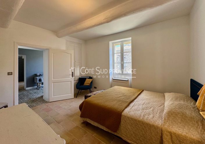 Image No.40-6 Bed House for sale