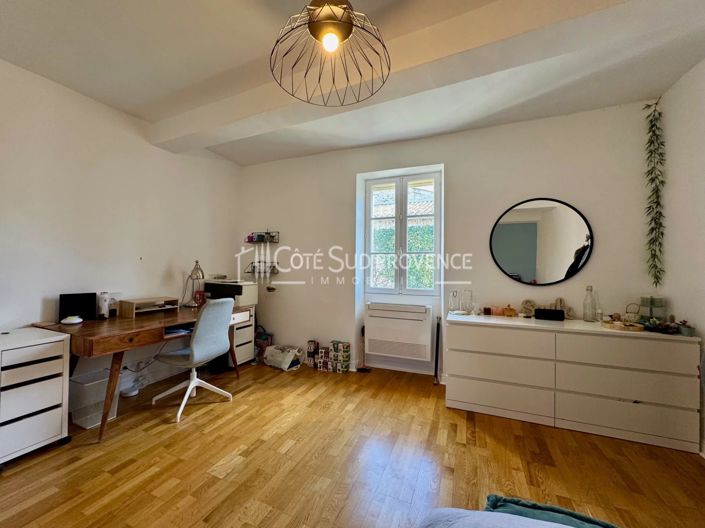 Image No.45-6 Bed House for sale