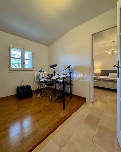 Image No.59-6 Bed House for sale