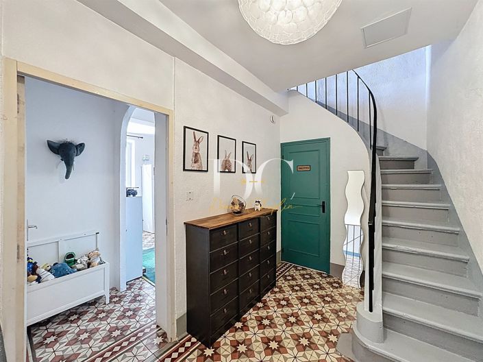 Image No.11-2 Bed House for sale