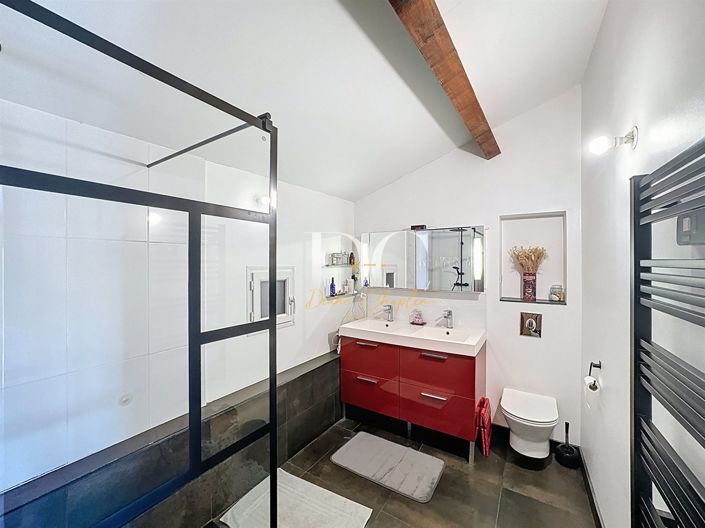 Image No.18-2 Bed House for sale