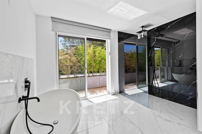 Image No.16-Propriété de 7 chambres à vendre à Valbonne