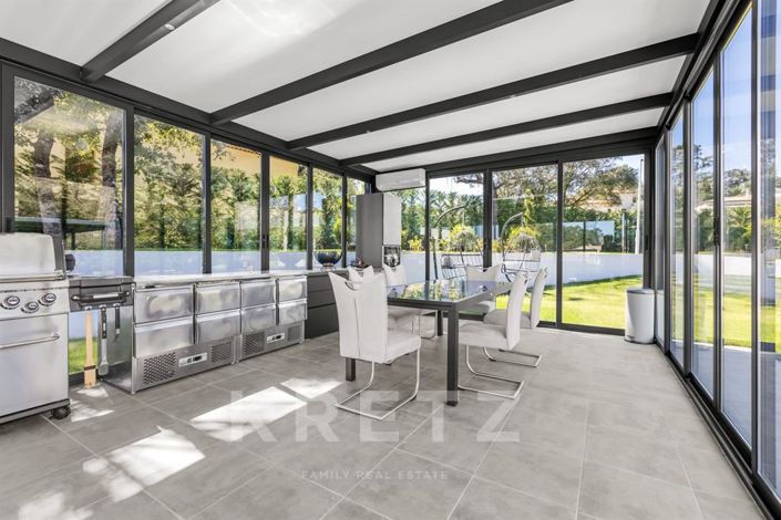 Image No.6-Propriété de 7 chambres à vendre à Valbonne