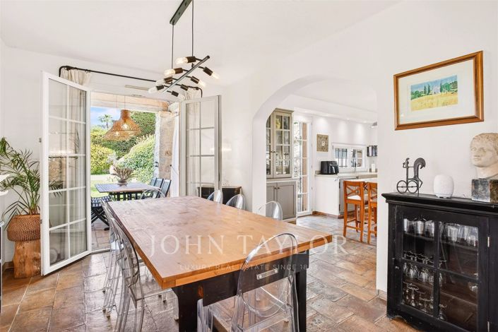 Image No.10-4 Bed House for sale