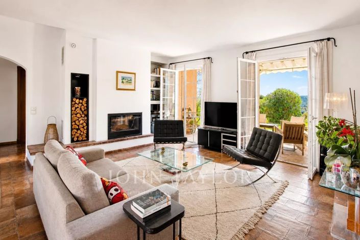 Image No.7-4 Bed House for sale