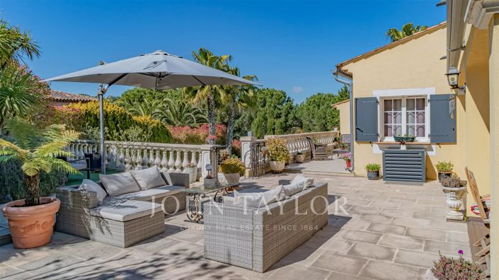 Image No.2-4 Bed House for sale