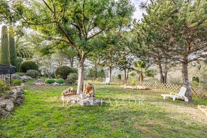 Image No.5-Maison de 4 chambres à vendre à Les Adrets-de-l'Estérel