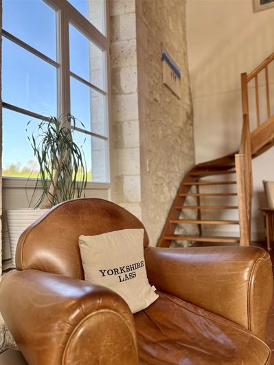 Image No.11-6 Bed House for sale