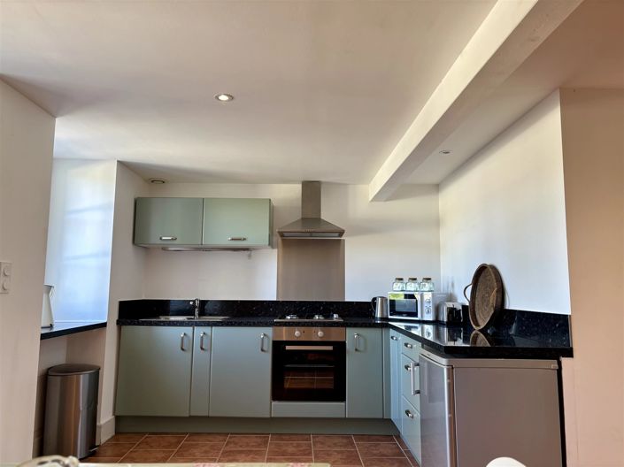 Image No.22-6 Bed House for sale