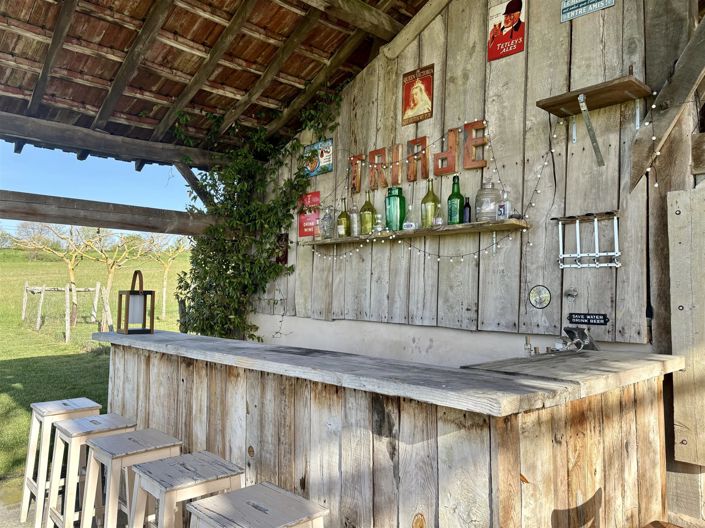 Image No.32-6 Bed House for sale