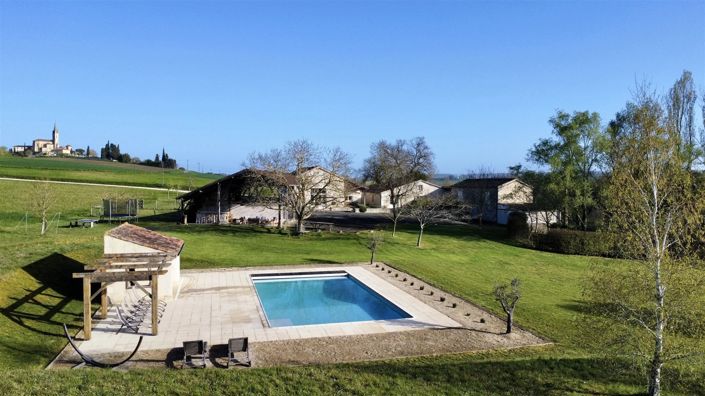 Image No.4-6 Bed House for sale