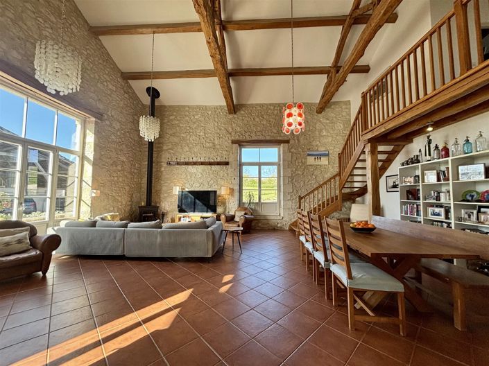 Image No.5-6 Bed House for sale