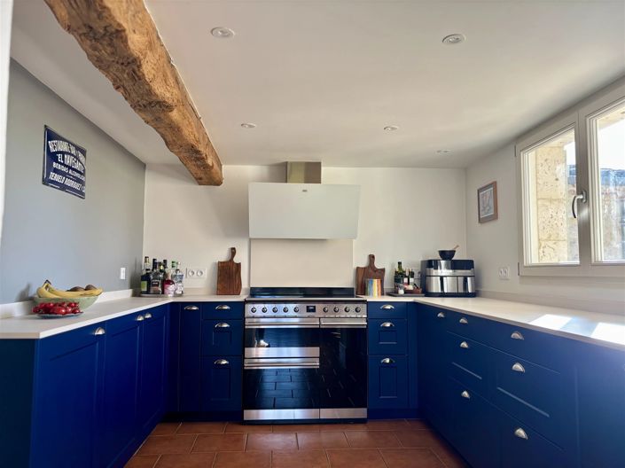 Image No.7-6 Bed House for sale