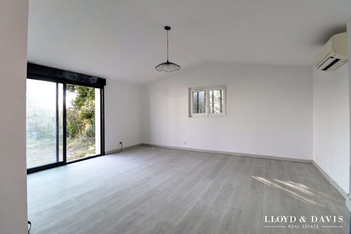 Image No.3-2 Bed House for sale