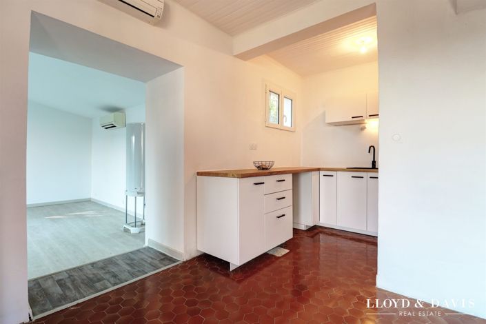 Image No.4-2 Bed House for sale