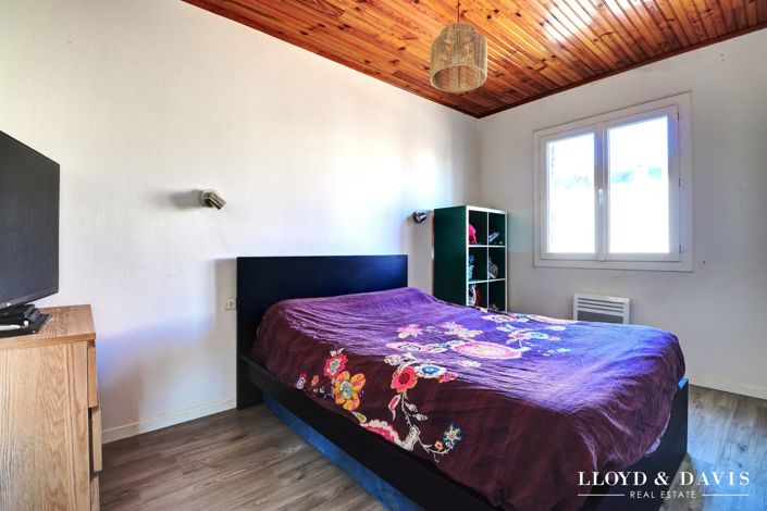 Image No.7-2 Bed House for sale