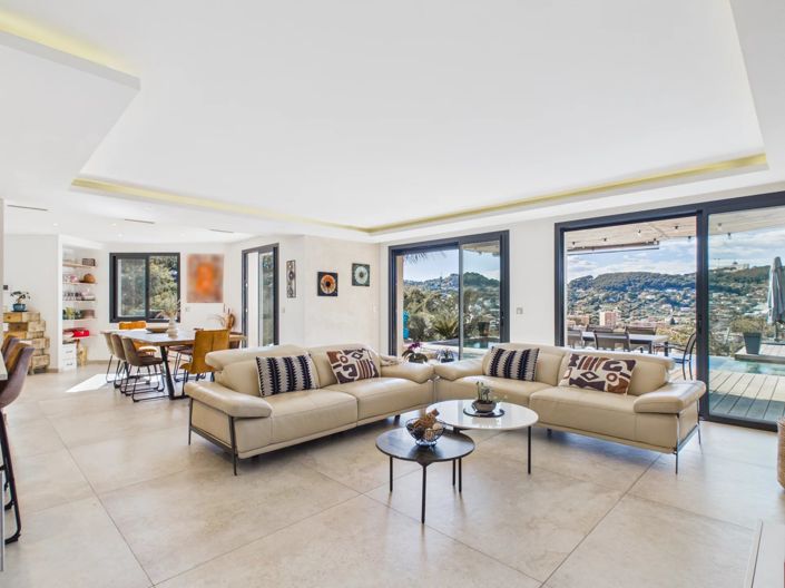 Image No.4-4 Bed House for sale