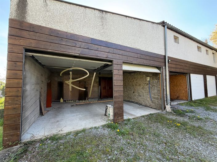 Image No.8-1 Bed House for sale
