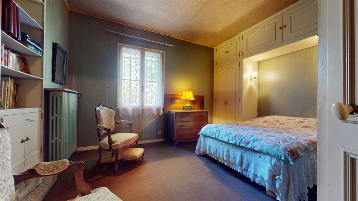 Image No.18-4 Bed House for sale