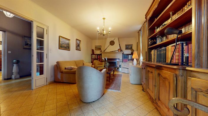 Image No.20-4 Bed House for sale